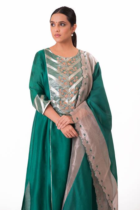 Bhavik Shah_Green Chanderi Silk, Handloom Cotton, Cotton, Silk, Floral Yoke Kurta Pant Set _Online_at_Aza_Fashions