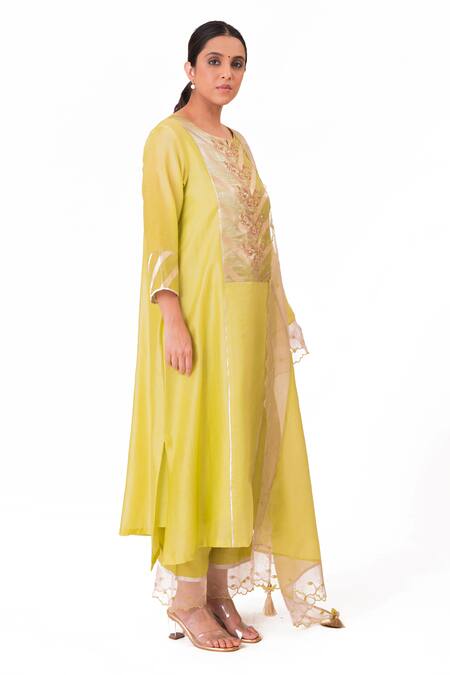 Buy_Bhavik Shah_Green Chanderi Silk, Handloom Floral Embroidered Yoke A-line Kurta Pant Set _Online_at_Aza_Fashions