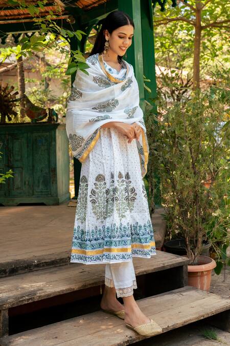 Maison Shefali Blue Cotton, Muslin Gota Patti, Lace, Mughal Damask Bloom Print Anarkali Set Online at Aza Fashions Maison Shefali_Blue Cotton, Muslin Gota Patti, Lace, Mughal Damask Bloom Print Anarkali Set_Online_at_Aza_Fashions