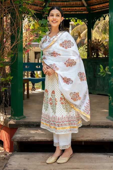 Buy_Maison Shefali_White Cotton, Muslin, Lace Gota Patti, Mughal Bahar Print Anarkali Set_Online_at_Aza_Fashions
