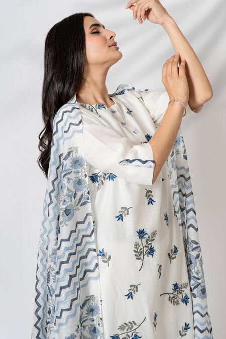Shop_Kameez_White Chanderi, Cotton Embroidery Round Neck Flower Vine Kurta Pant Set _Online_at_Aza_Fashions