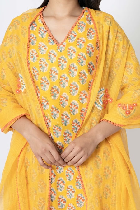 Kameez_Yellow Chanderi, Cotton, Kota Doria Floral Hand Block Print Kurta Pant Set _at_Aza_Fashions