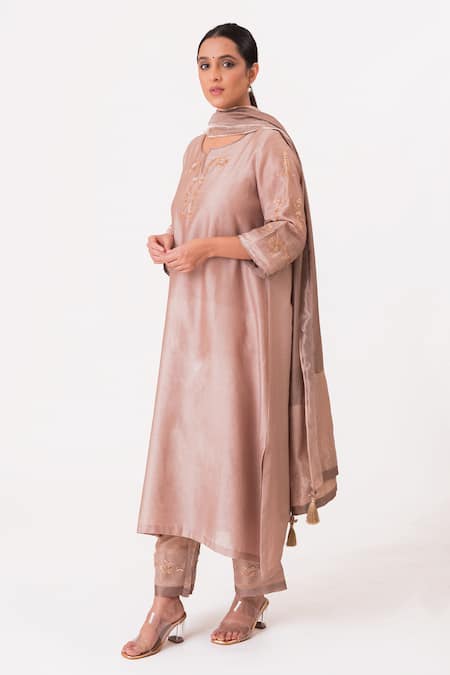 Shop Bhavik Shah Purple Chanderi Silk, Cotton, Silk, Chanderi, Tissue A-line Kurta Pant Set Shop_Bhavik Shah_Purple Chanderi Silk, Cotton, Silk, Chanderi, Tissue A-line Kurta Pant Set