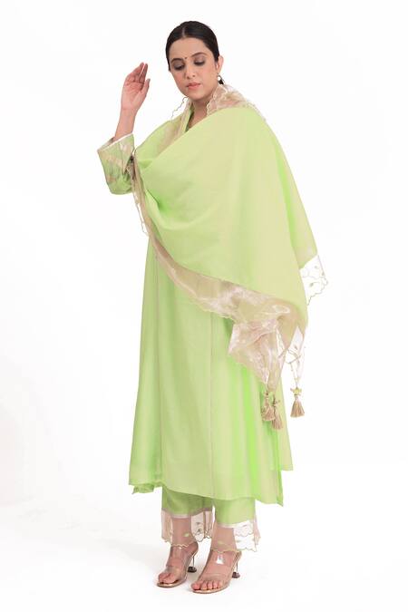 Buy_Bhavik Shah_Green Chanderi Silk, Handloom Cotton, Chanderi, Floral Placement Kurta Pant Set 