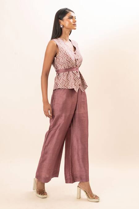 Buy Oshi By Shikha Pink Silk V-neck Reversible Printed Waistcoat Pant Set Online at Aza Fashions Buy_Oshi By Shikha_Pink Silk V-neck Reversible Printed Waistcoat Pant Set _Online_at_Aza_Fashions