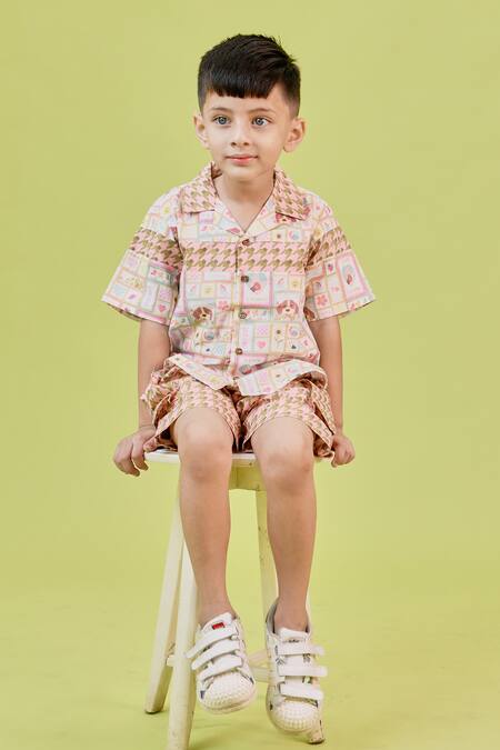 Little Shiro Green Poplin, Cotton Mosaic Animal Love Print Shirt With Shorts at Aza Fashions Little Shiro_Green Poplin, Cotton Mosaic Animal Love Print Shirt With Shorts_at_Aza_Fashions