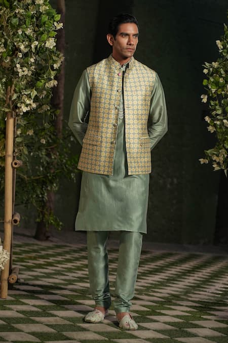 Buy Label Niti Bothra Green Silk, Chanderi Embroidery Mughal Print Bundi And Kurta Set Online at Aza Fashions Buy_Label Niti Bothra_Green Silk, Chanderi Embroidery Mughal Print Bundi And Kurta Set _Online_at_Aza_Fashions