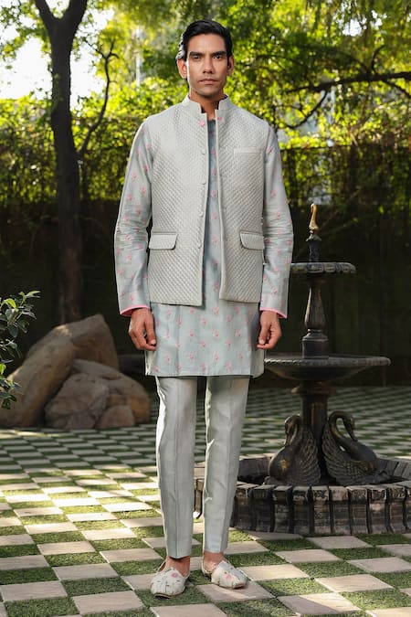 Label Niti Bothra Blue Silk, Chanderi Embroidery Quilted Floral Kurta Set Online at Aza Fashions Label Niti Bothra_Blue Silk, Chanderi Embroidery Quilted Floral Kurta Set _Online_at_Aza_Fashions
