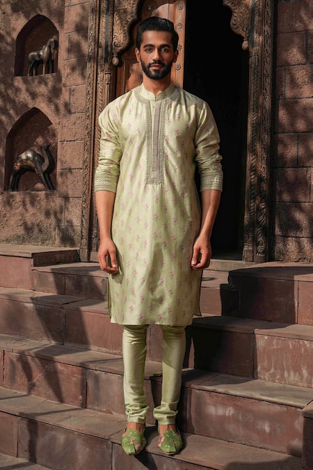Label Niti Bothra Floral Print Quilted Bundi Kurta Set 