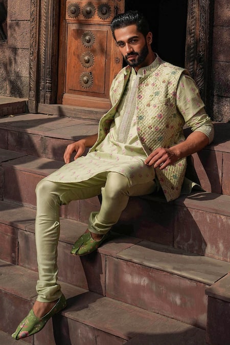 Buy Label Niti Bothra Green Silk, Chanderi Embroidery Floral Print Quilted Bundi Kurta Set Online at Aza Fashions Buy_Label Niti Bothra_Green Silk, Chanderi Embroidery Floral Print Quilted Bundi Kurta Set _Online_at_Aza_Fashions