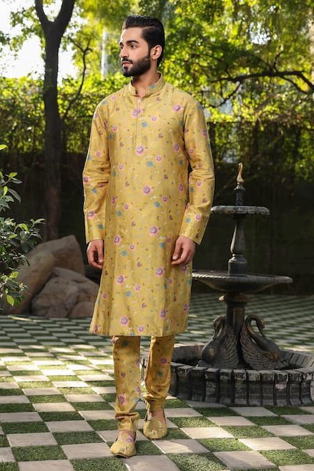 Label Niti Bothra Quilted Bundi & Floral Print Kurta Set 
