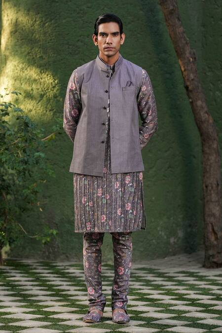 Label Niti Bothra Purple Silk, Chanderi Embroidery Floral Bundi And Kurta Set Online at Aza Fashions Label Niti Bothra_Purple Silk, Chanderi Embroidery Floral Bundi And Kurta Set _Online_at_Aza_Fashions