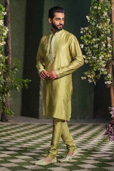 Label Niti Bothra Silk Chanderi Embroidered Kurta Set 