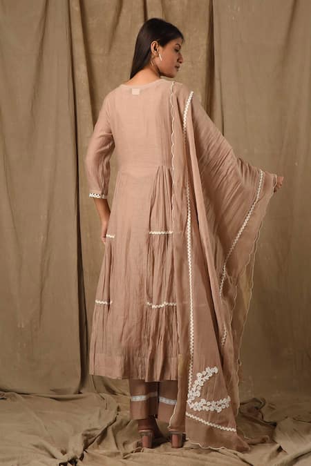 Shop_Gulabik Jaipur_Beige Handloom Cotton, Chanderi Lace, Gul Bloom Embellished Anarkali Set _at_Aza_Fashions