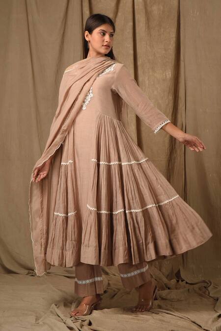Gulabik Jaipur_Beige Handloom Cotton, Chanderi Lace, Gul Bloom Embellished Anarkali Set _Online_at_Aza_Fashions