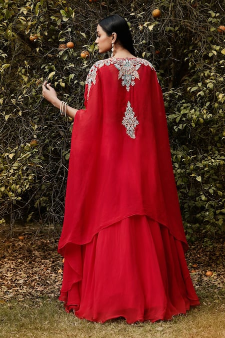 Basanti - Kapde Aur Koffee Embroidered Cape & Lehenga Set 