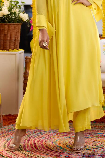 Buy_Label Sanya Gulati_Yellow Georgette, Linen, Silk Cut Work, Embroidery Resham Kurta And Pant Set _Online_at_Aza_Fashions
