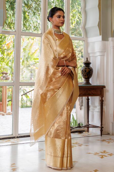 Geroo Jaipur_Gold Tissue Zari Woven Saree With Unstitched Blouse Piece_Online_at_Aza_Fashions