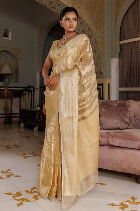 Shop_Geroo Jaipur_Gold Tissue Zari Floral Stripe Woven Saree With Unstitched Blouse Piece _Online_at_Aza_Fashions