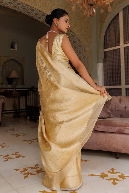Shop_Geroo Jaipur_Gold Tissue Zari Floral Stripe Woven Saree With Unstitched Blouse Piece 