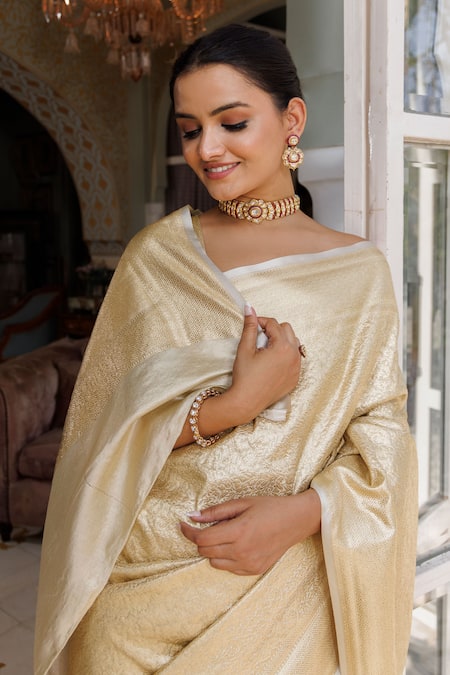Buy_Geroo Jaipur_Gold Silk Zari Leaf Woven Saree With Unstitched Blouse Piece _Online_at_Aza_Fashions