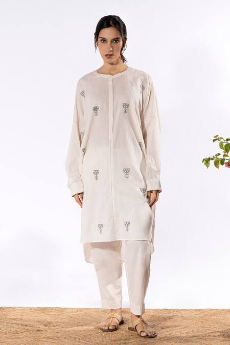 Pants And Pajamas White Cotton Embroidery Mandarin Collar Chikan Kurta And Pant Set Online at Aza Fashions Pants And Pajamas_White Cotton Embroidery Mandarin Collar Chikan Kurta And Pant Set _Online_at_Aza_Fashions
