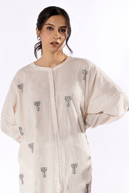Shop Pants And Pajamas White Cotton Embroidery Mandarin Collar Chikan Kurta And Pant Set Online at Aza Fashions Shop_Pants And Pajamas_White Cotton Embroidery Mandarin Collar Chikan Kurta And Pant Set _Online_at_Aza_Fashions