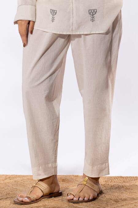 Pants And Pajamas White Cotton Embroidery Mandarin Collar Chikan Kurta And Pant Set at Aza Fashions Pants And Pajamas_White Cotton Embroidery Mandarin Collar Chikan Kurta And Pant Set _at_Aza_Fashions
