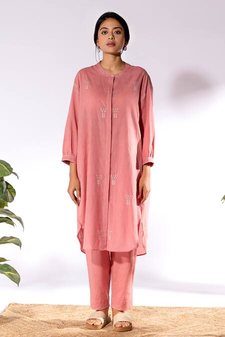 Shop Pants And Pajamas Pink Cotton Embroidery Mandarin Collar Chikan Thread Work Kurta And Pant Set Online at Aza Fashions Shop_Pants And Pajamas_Pink Cotton Embroidery Mandarin Collar Chikan Thread Work Kurta And Pant Set _Online_at_Aza_Fashions