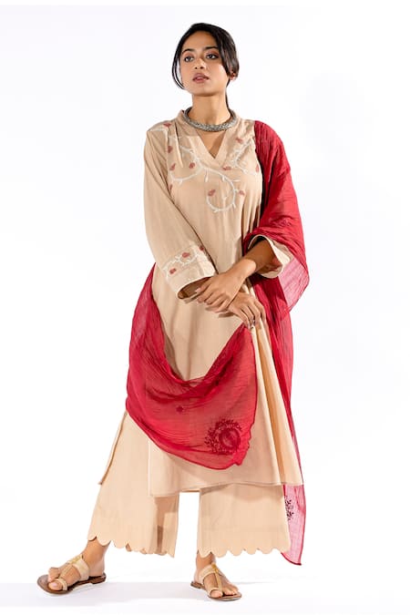Buy Pants And Pajamas Beige Cotton Embroidery V-neck Floral Thread Kurta And Flared Pant Set Buy_Pants And Pajamas_Beige Cotton Embroidery V-neck Floral Thread Kurta And Flared Pant Set