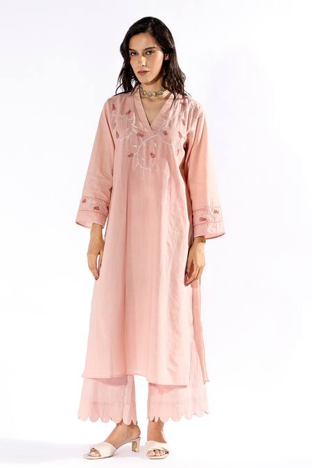 Pants And Pajamas_Pink Cotton Embroidery V-neck Floral Kurta And Flared Pant Set _Online_at_Aza_Fashions