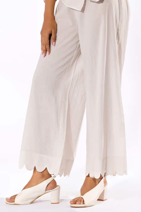 Buy_Pants And Pajamas_White Cotton Embroidery V-neck Floral Thread Work Kurta And Flared Pant Set 