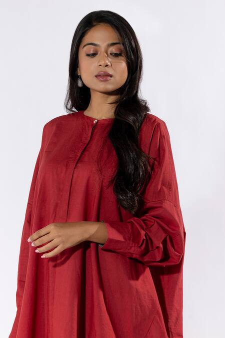 Buy_Pants And Pajamas_Red Cotton Round Neck Solid Kurta And Stripe Print Pant Set _Online_at_Aza_Fashions