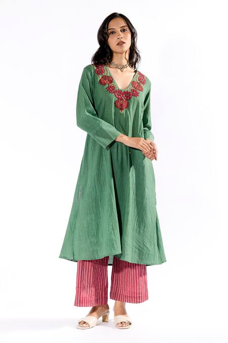 Pants And Pajamas Green , Satin Embroidery V-neck Floral Kurta And Pant Set Online at Aza Fashions Pants And Pajamas_Green , Satin Embroidery V-neck Floral Kurta And Pant Set _Online_at_Aza_Fashions