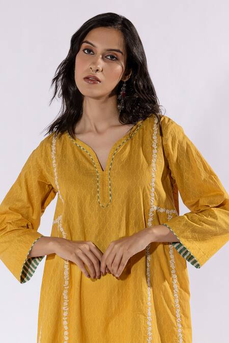 Pants And Pajamas Yellow Cotton Embroidery Split V-neck Thread Kurta And Flared Pant Set Online at Aza Fashions Pants And Pajamas_Yellow Cotton Embroidery Split V-neck Thread Kurta And Flared Pant Set_Online_at_Aza_Fashions