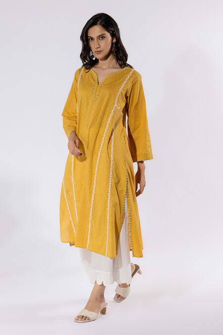 Pants And Pajamas Yellow Cotton Embroidery Split V-neck Thread Kurta And Flared Pant Set at Aza Fashions Pants And Pajamas_Yellow Cotton Embroidery Split V-neck Thread Kurta And Flared Pant Set_at_Aza_Fashions