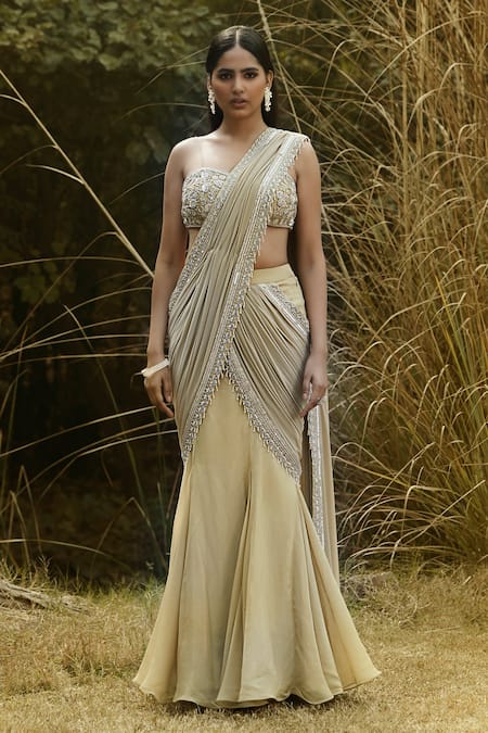 Basanti - Kapde Aur Koffee Green Organza, Lycra Sequins, Embroidered Border Pre-draped Saree With Blouse