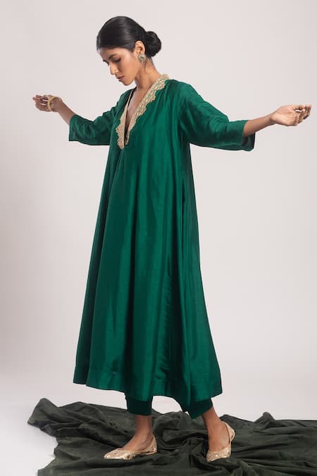 Tuli_Green Silk Embroidery V-neck Malati A-line Kurta With Pant _Online_at_Aza_Fashions