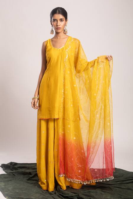 Shop_Tuli_Yellow Organza Embroidery Pitah Dupatta _at_Aza_Fashions