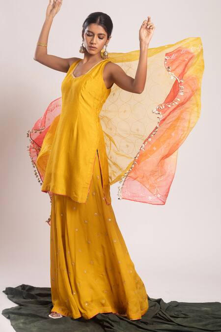 Tuli_Yellow Organza Embroidery Pitah Dupatta _Online_at_Aza_Fashions