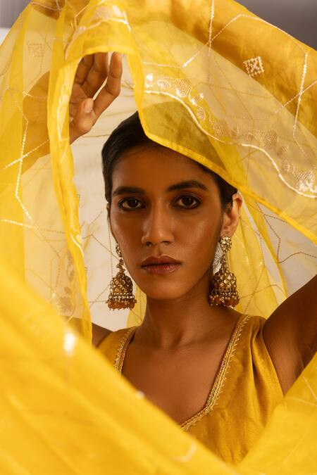 Shop_Tuli_Yellow Organza Embroidery Pitah Dupatta _Online_at_Aza_Fashions