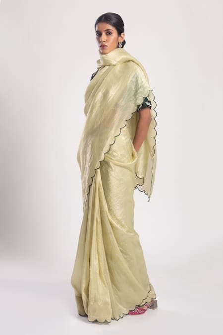 Buy_Tuli_Green Organza Yuni Scallop Trimmed Saree _Online_at_Aza_Fashions