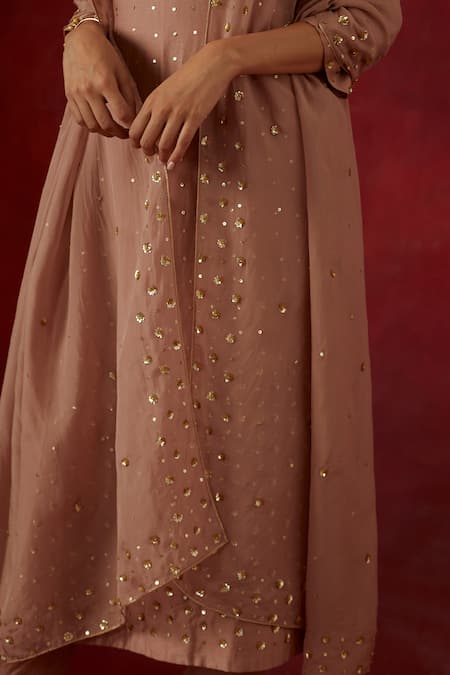 Ikshita Choudhary Pink Chanderi Silk, Tissue Embroidery, Sequins Scoop Neck Hand Kurta Set at Aza Fashions Ikshita Choudhary_Pink Chanderi Silk, Tissue Embroidery, Sequins Scoop Neck Hand Kurta Set _at_Aza_Fashions