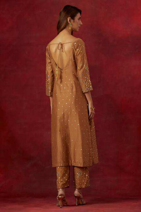 Shop Ikshita Choudhary Brown Chanderi Silk, Tissue Sequins, Embroidery Plunge Neck Hand Kurta Pant Set at Aza Fashions Shop_Ikshita Choudhary_Brown Chanderi Silk, Tissue Sequins, Embroidery Plunge Neck Hand Kurta Pant Set _at_Aza_Fashions