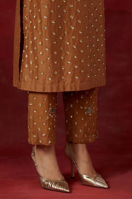 Buy Ikshita Choudhary Brown Chanderi Silk, Tissue Sequins, Embroidery Plunge Neck Hand Kurta Pant Set Online at Aza Fashions Buy_Ikshita Choudhary_Brown Chanderi Silk, Tissue Sequins, Embroidery Plunge Neck Hand Kurta Pant Set _Online_at_Aza_Fashions