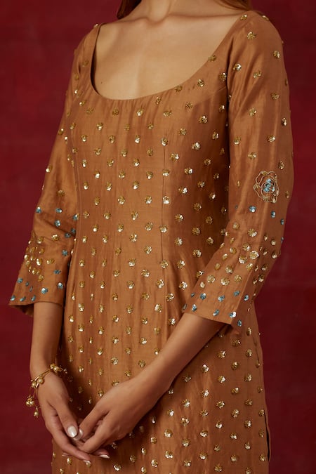 Shop Ikshita Choudhary Brown Chanderi Silk, Tissue Sequins, Embroidery Plunge Neck Hand Kurta Pant Set Online at Aza Fashions Shop_Ikshita Choudhary_Brown Chanderi Silk, Tissue Sequins, Embroidery Plunge Neck Hand Kurta Pant Set _Online_at_Aza_Fashions