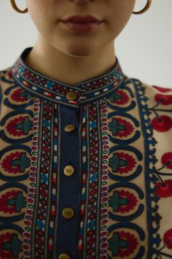 Rajdeep Ranawat Beige Silk Embroidery Bandeau Neck Chanel Bloom Garden Print Tunic at Aza Fashions Rajdeep Ranawat_Beige Silk Embroidery Bandeau Neck Chanel Bloom Garden Print Tunic _at_Aza_Fashions