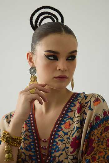 Shop Rajdeep Ranawat Beige Silk Beads V-neck Ghufrina Fleur Meadow Print Kaftan Online at Aza Fashions Shop_Rajdeep Ranawat_Beige Silk Beads V-neck Ghufrina Fleur Meadow Print Kaftan _Online_at_Aza_Fashions
