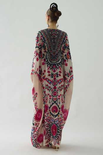 Shop Rajdeep Ranawat Pink Silk Embroidery, Smocking V-neck Imama Printed Kaftan at Aza Fashions Shop_Rajdeep Ranawat_Pink Silk Embroidery, Smocking V-neck Imama Printed Kaftan _at_Aza_Fashions