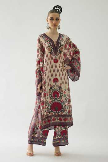 Buy_Rajdeep Ranawat_Maroon Silk Embroidery, Beads V-neck Gufrina Garden Print Kaftan _Online_at_Aza_Fashions
